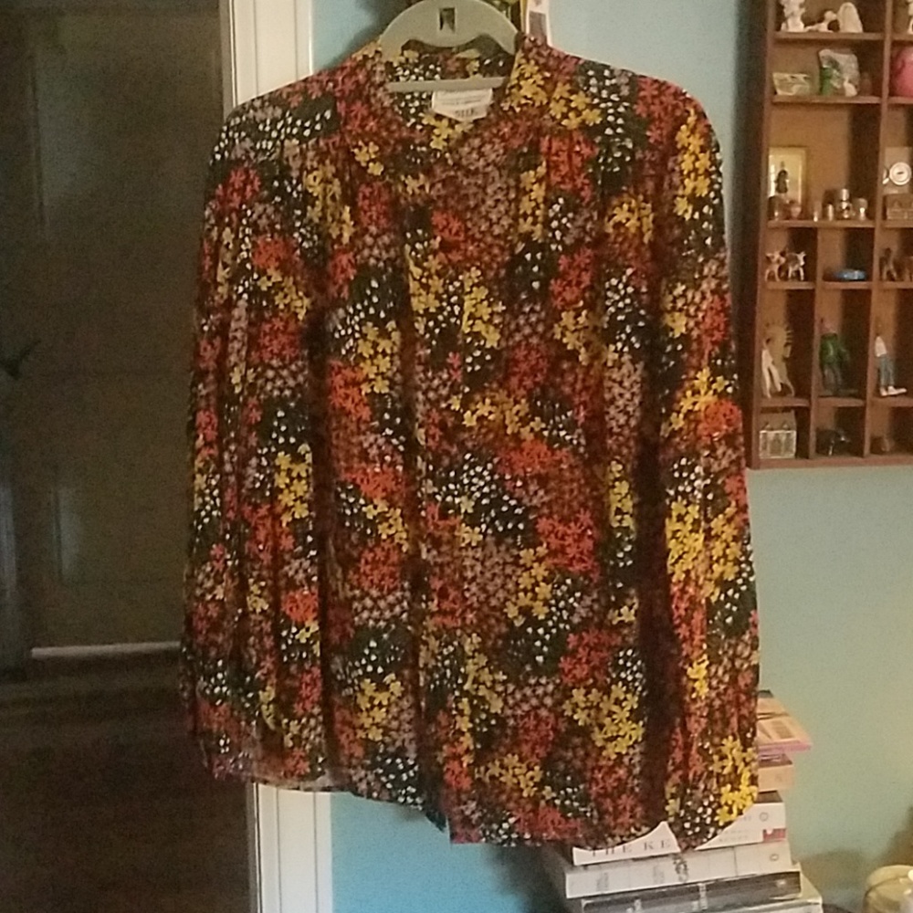 Vintage Saks fifth Avenue silk blouse